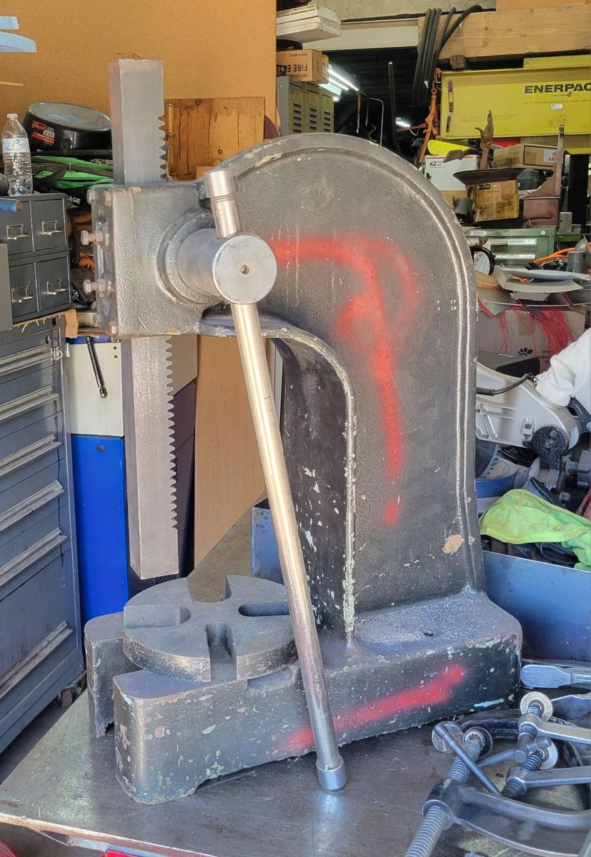 Dayton Industrial Model 5Z077 4-Ton Arbor Press