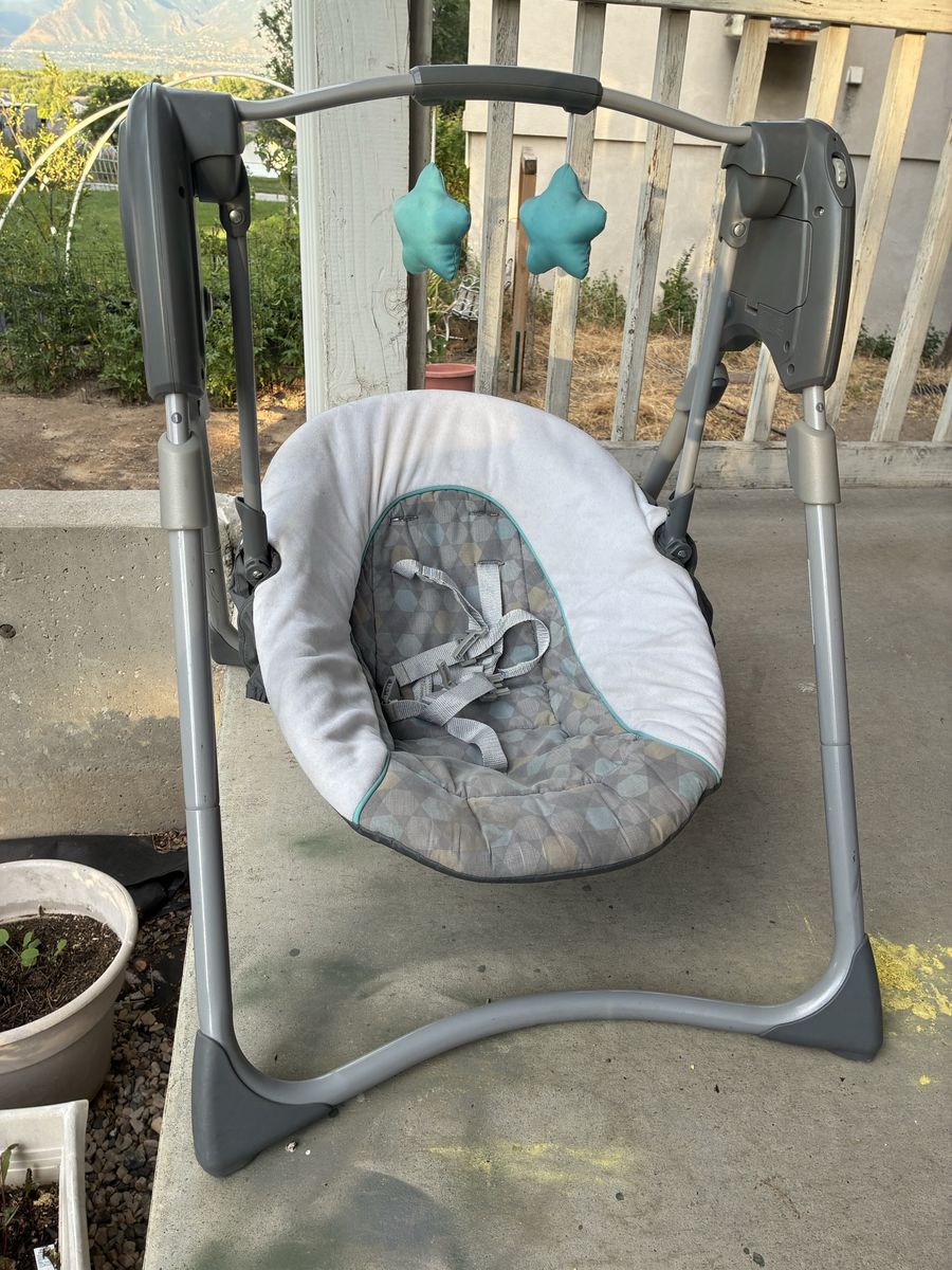 Baby swing