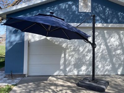 Amazing Patio Umbrella with solar power LED lights