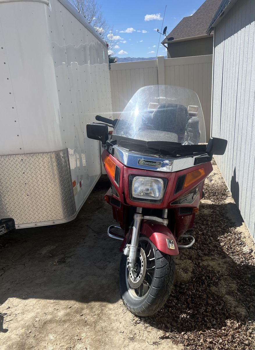 LOW MILEAGE 1997 Kawasaki ZG1200 Voyager XII – Only 25,233 Miles! $1,490 OBO