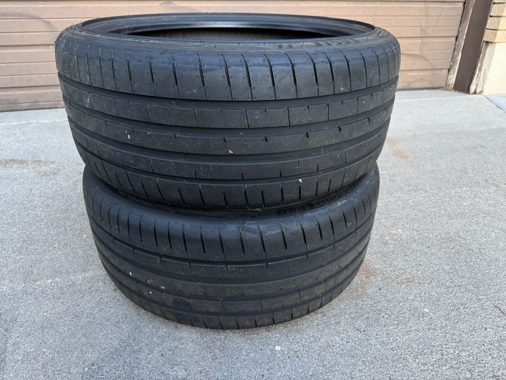 Set Of 2 245/35ZR20 Goodyear Eagle F1 Tires