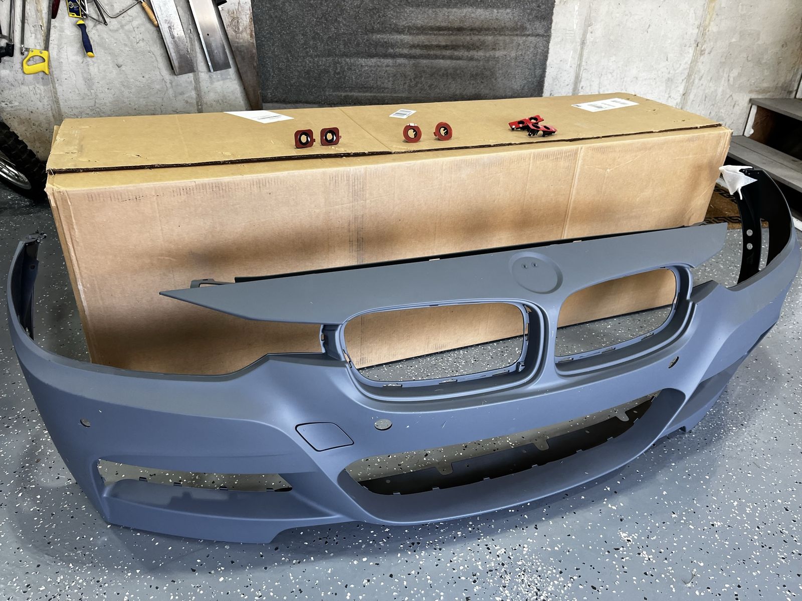BMW 3 series Front bumper cover 2013-16