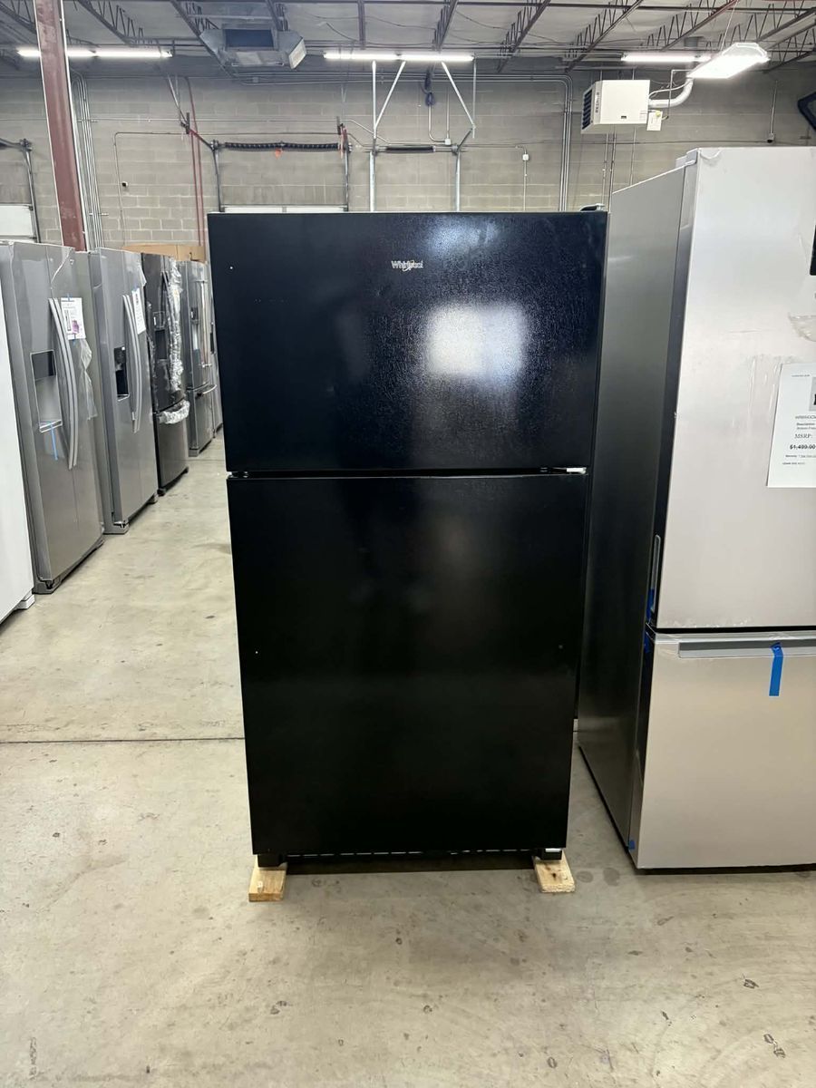 NEW WHIRLPOOL 33 INCH BLACK TOP FREEZER FRIDGE