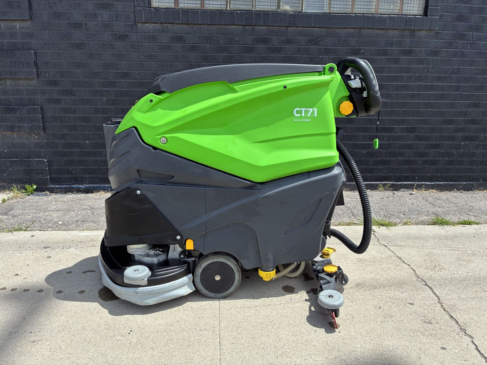 IPC CT71 Floor Scrubber