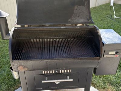 Traeger Century 885 WiFIRE Pellet Grill + Cover + Insulation Blanket