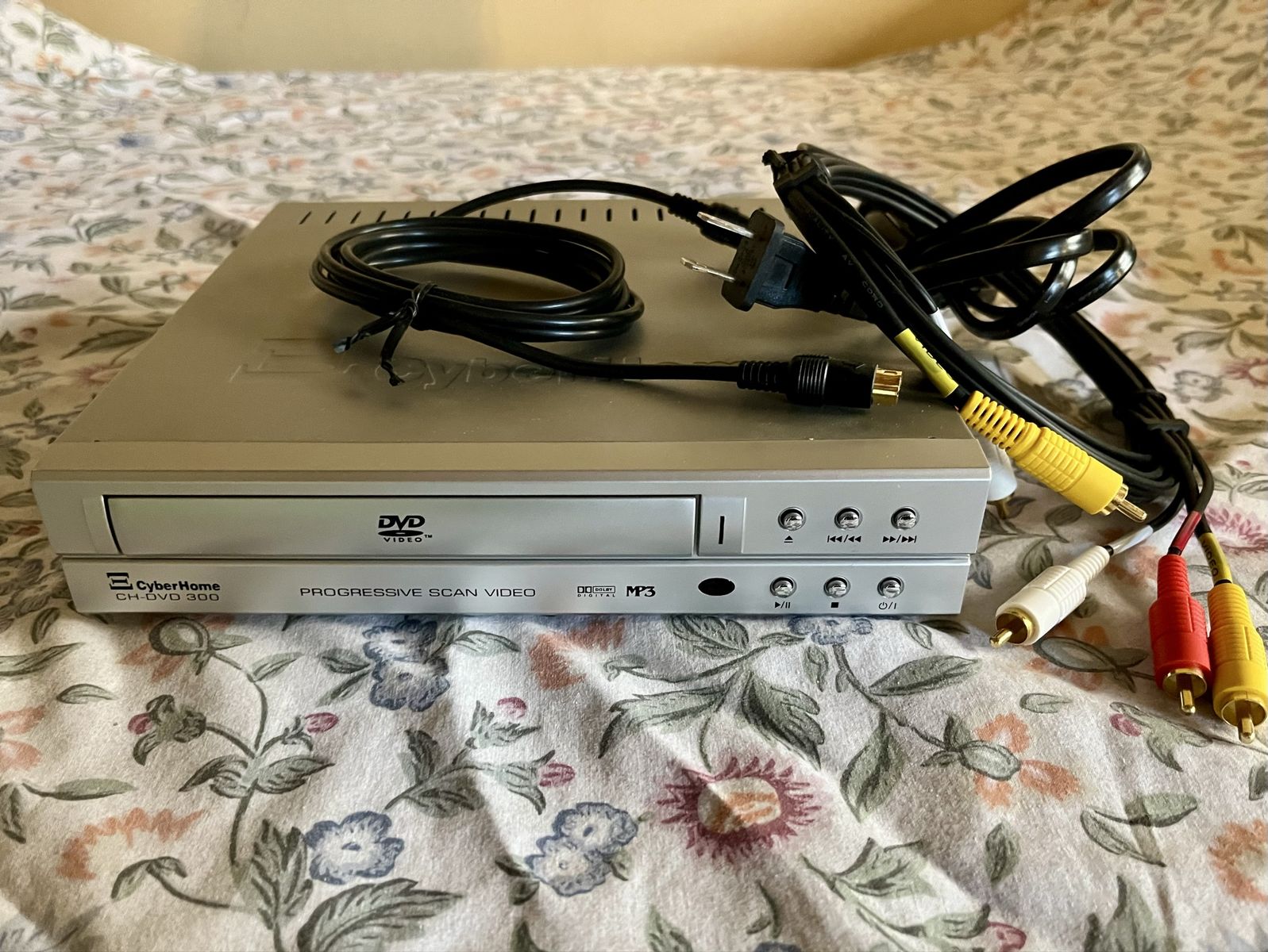 CyberHome CH-DVD 300 Progressive Scan DVD Player with AV Cables