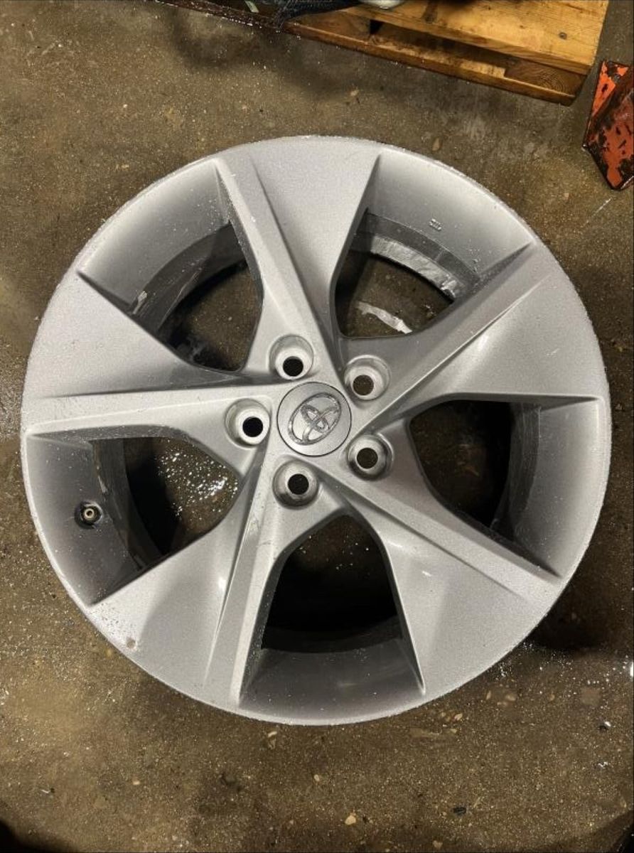 18 inch Camry Wheel