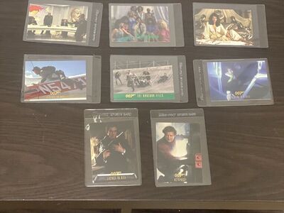 8 James Bond 007 Collector Trading Cards 1997