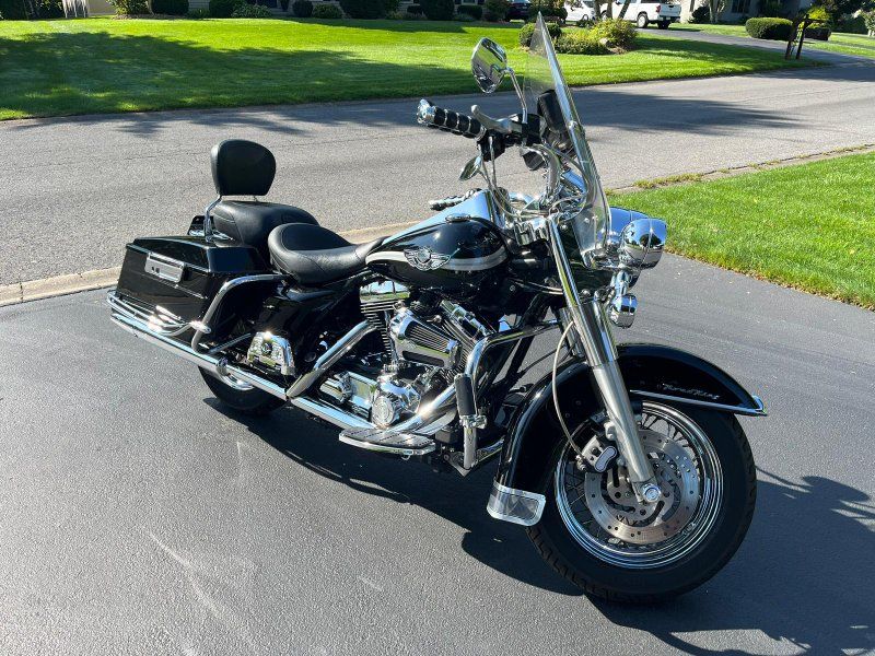 03 Harley Road King Classic
