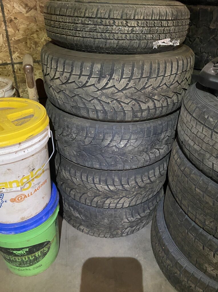 Studded Snow tires And Wheels