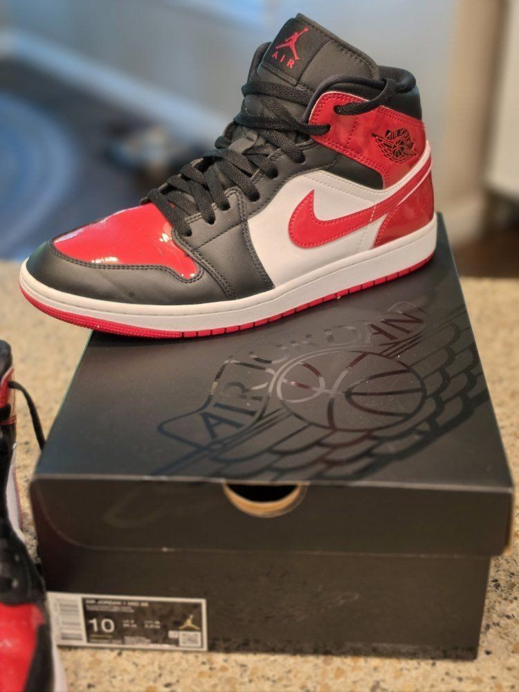 Nike Air Jordan 1 Mid SE Black Gym Red White Size 10 Men