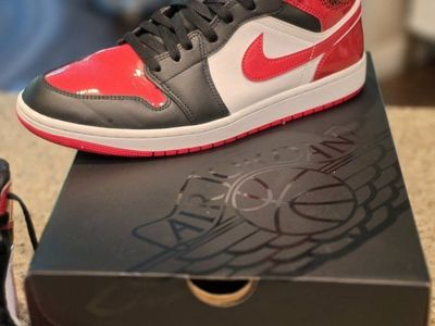 Nike Air Jordan 1 Mid SE Black Gym Red White Size 10 Men