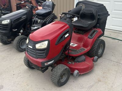 Craftsman YT3000 Red Riding Lawn Mower with Bagger Attachment 46” deck