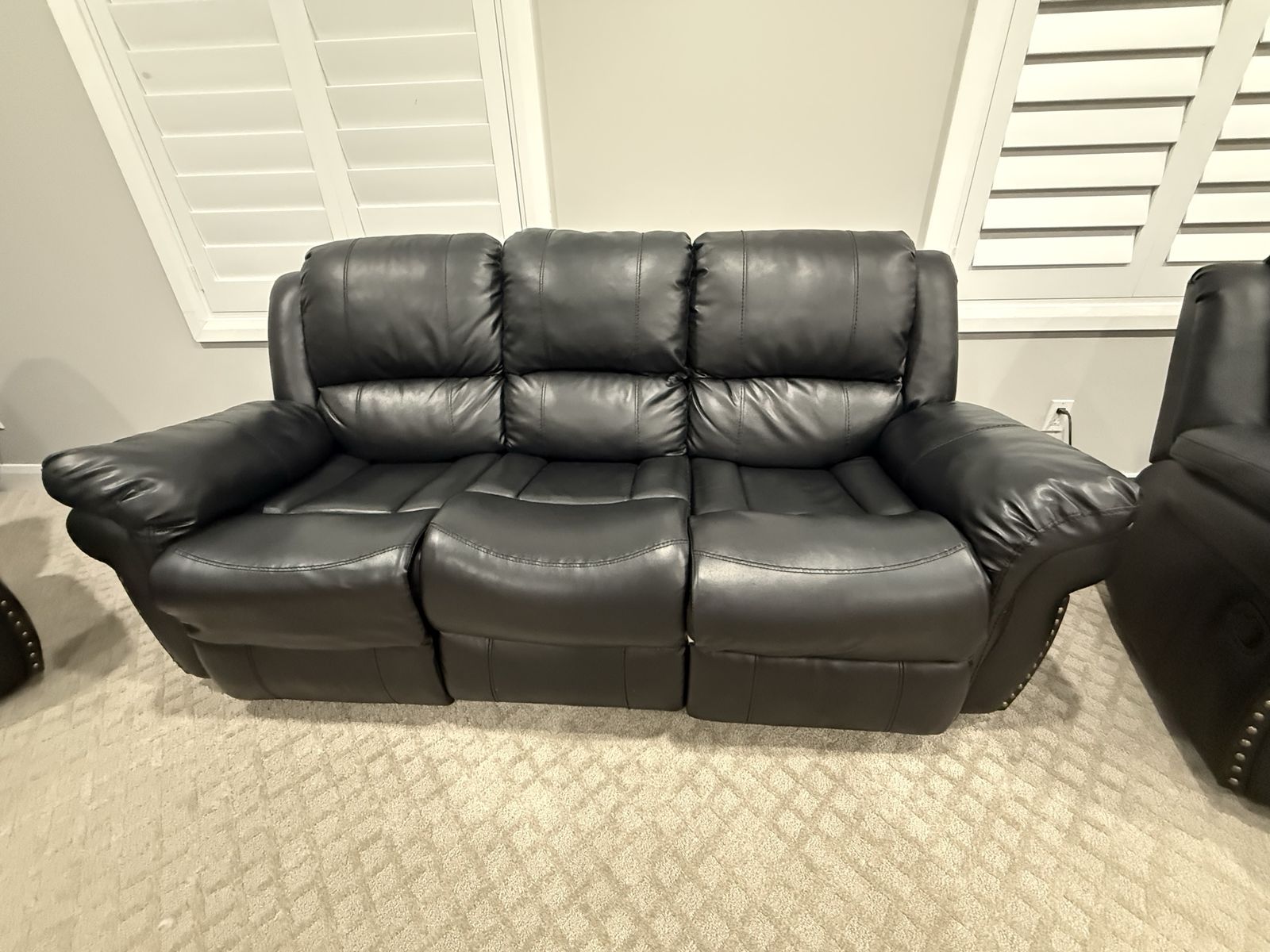 Main image 3