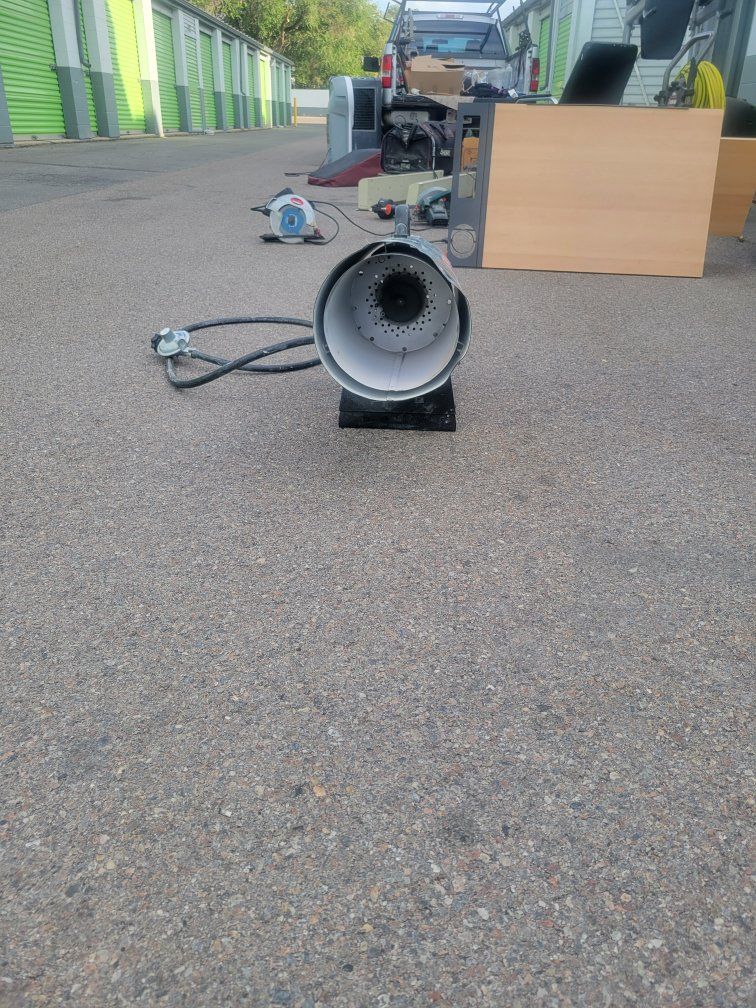 Main image 3