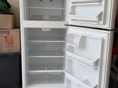 Kenmore Refrigerator – Works Great – Clean – $175 OBO