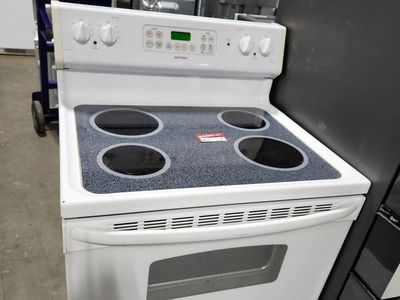 NICE WHITE HOTPOINT GLASS TOP RANGE! W-WARRANTY