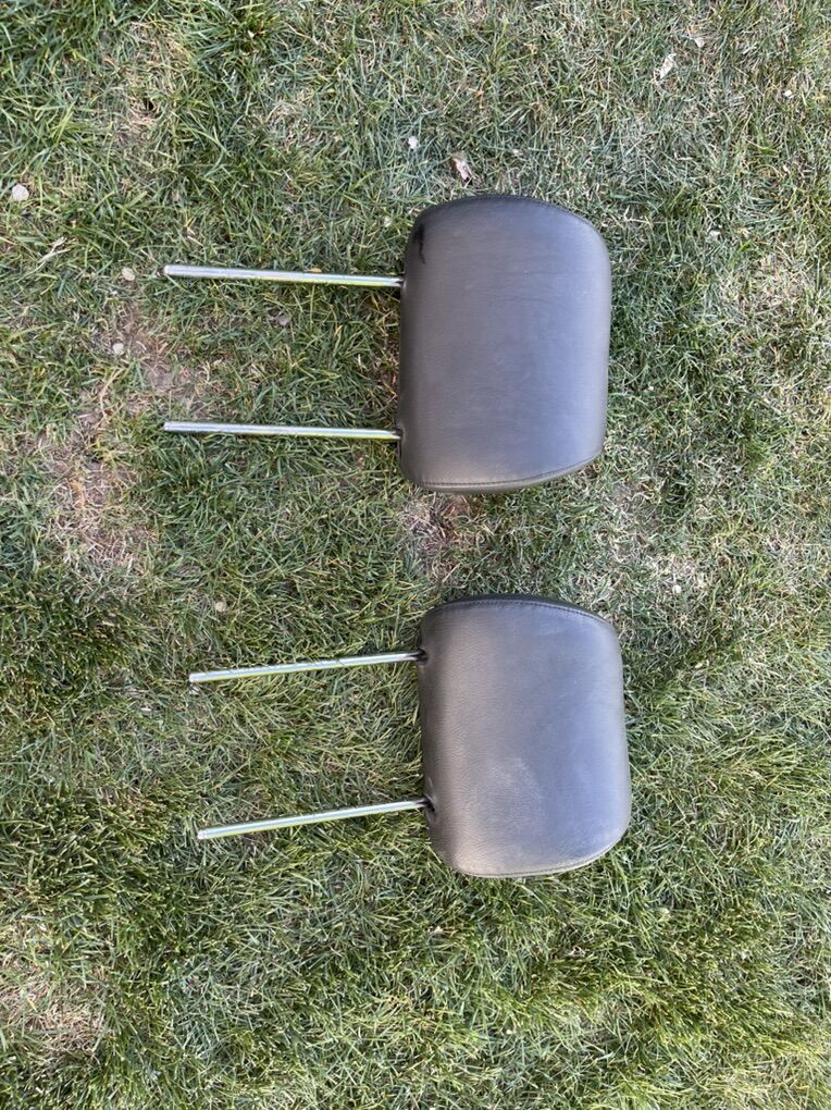 Sprinter Van Headrests $40 O.BO.