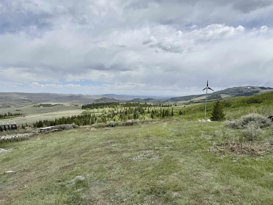 Main image 6