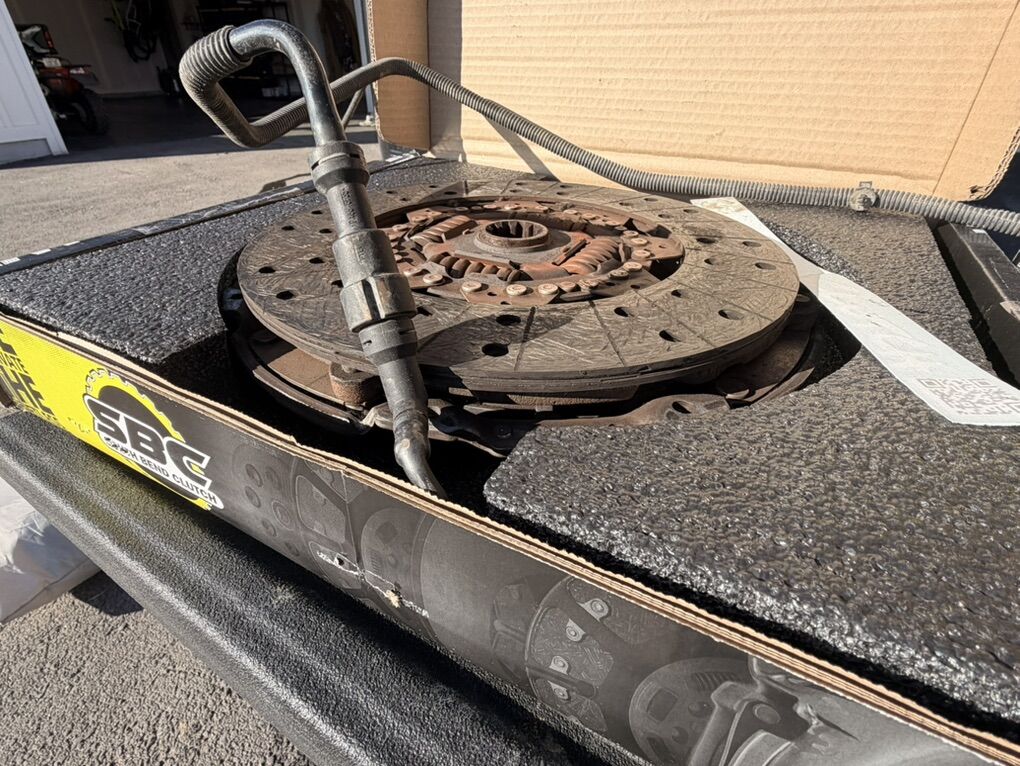 Stock Clutch 5.9 Cummins