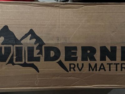 Wilderness Montana Hybrid Hinged RV Queen Mattress for Four Winds 22B (New in Box)