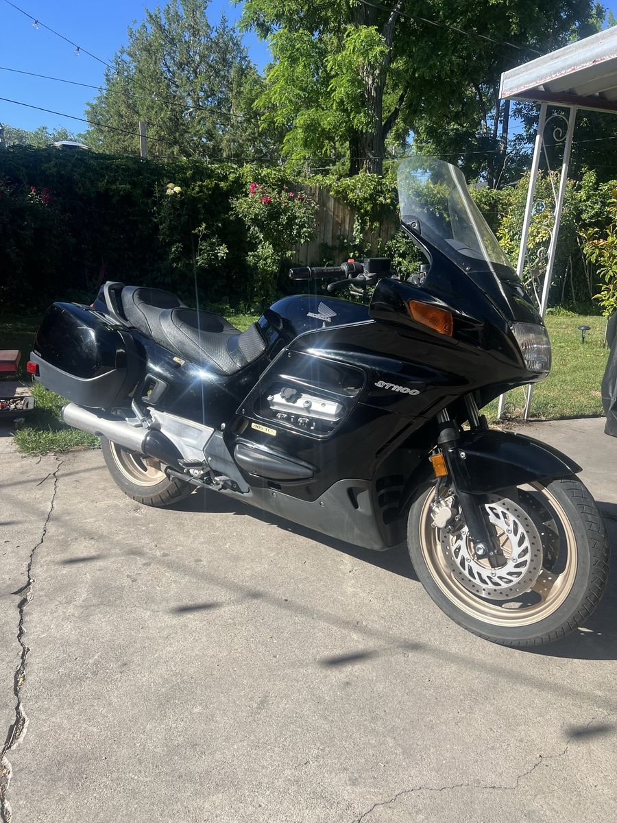 Honda st 1100 Abs/tcs 1994 17k