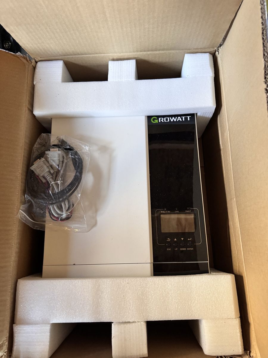 Growatt SPF 5000 ES
