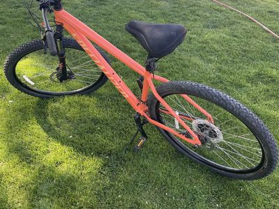 Specialized rock hopper mountain bike