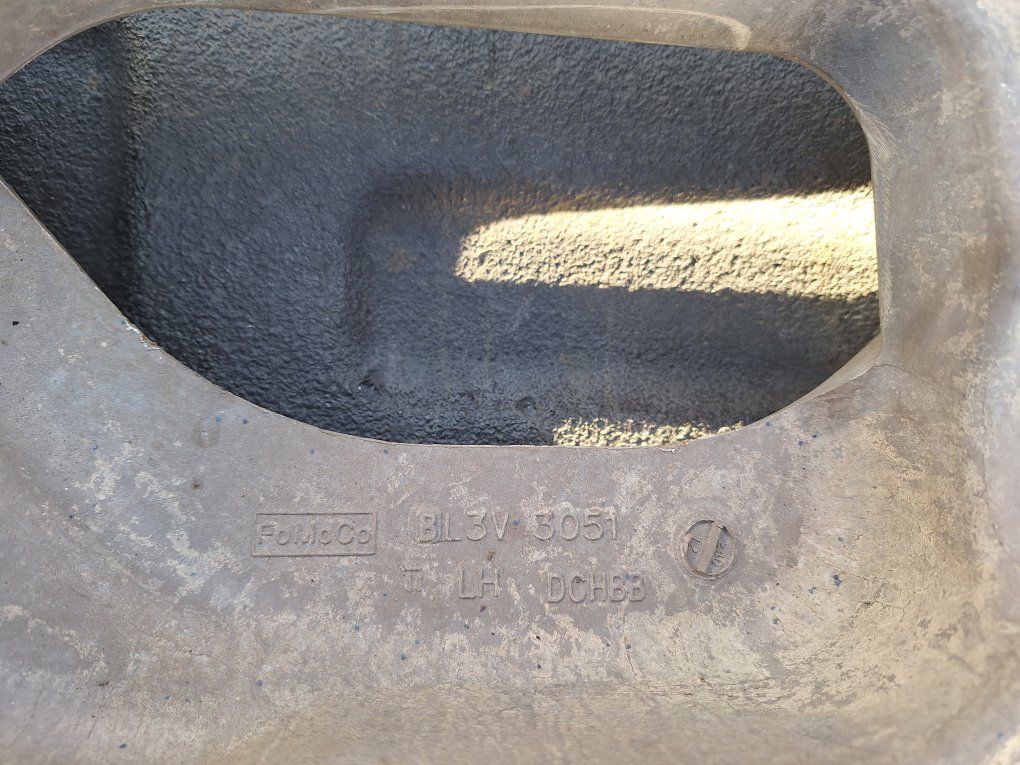 Main image 8