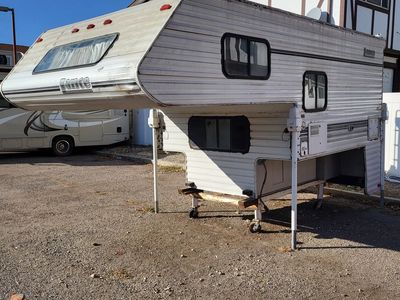 2002 Lance Camper model 845-8'6