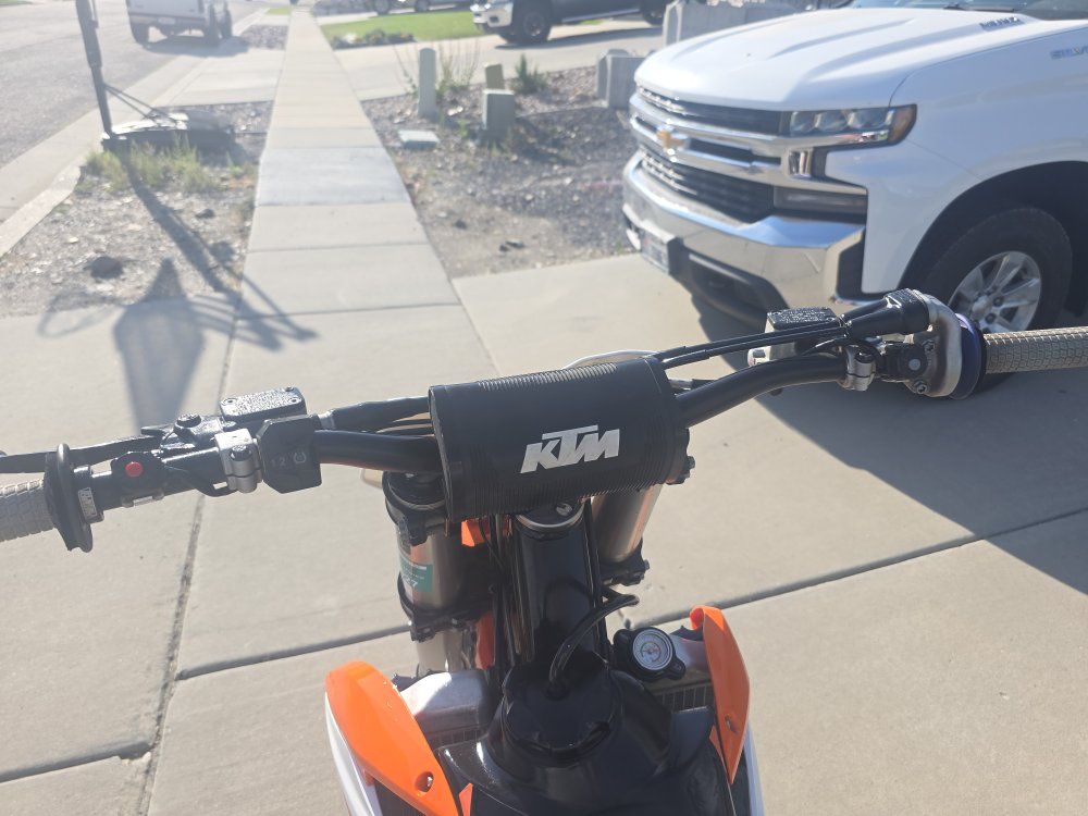2019 KTM 350 SXF Dirt Bike - 120 Hours, New Clutch & Tires, Well-Maintained