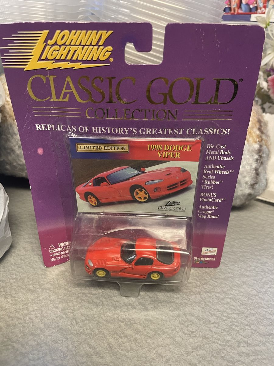 Johnny Lightning Classic Gold 1998 Dodge Viper Diecast 1:64 Scale - Limited Edition Red