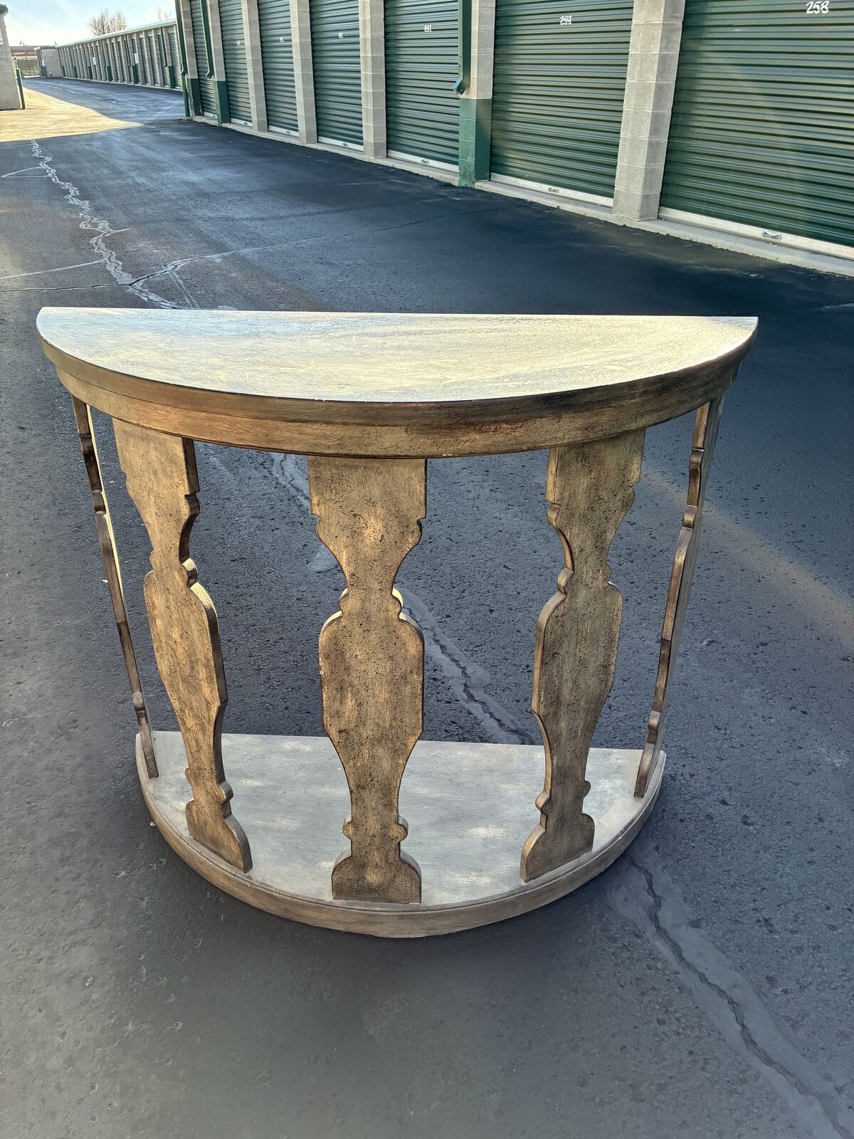 Decorative table