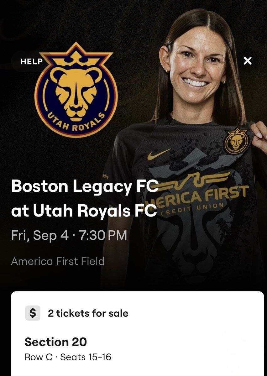 UTAH ROYALS — 3RD ROW BEHIND THE TEAM!