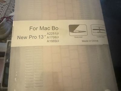 Apple Macbook Pro 13 inch (A2251/A2289) Pink Hard Cover Shell & Padded Bag