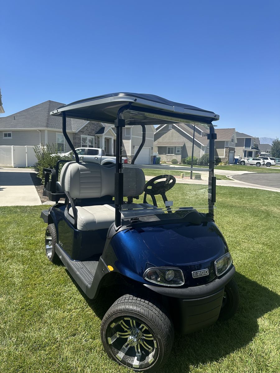 2022 E-Z G0 Elite Lithium Golf Cart