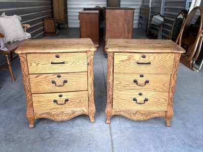 Beautiful Oak Nightstands