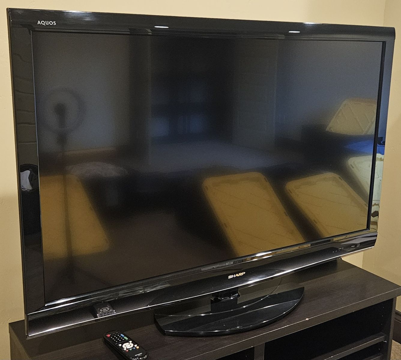 Sharp Aquos 55" LCD TV (Please read ad)