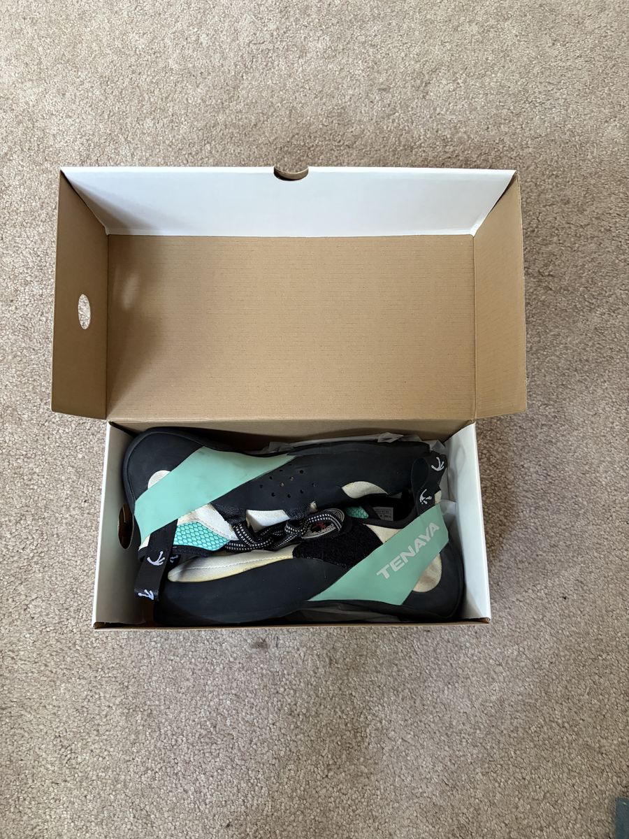 Tenaya Oasi LV Climbing Shoes (Size EU 39.5, USM 7, USW 8)