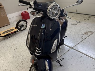 Vespa 150 Primavera Scooter 2021