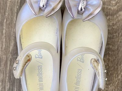 Mini Melissa Heart Shaped Shoes (US 8)