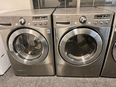 LG Stainless Washer And Dryer Set With Steam