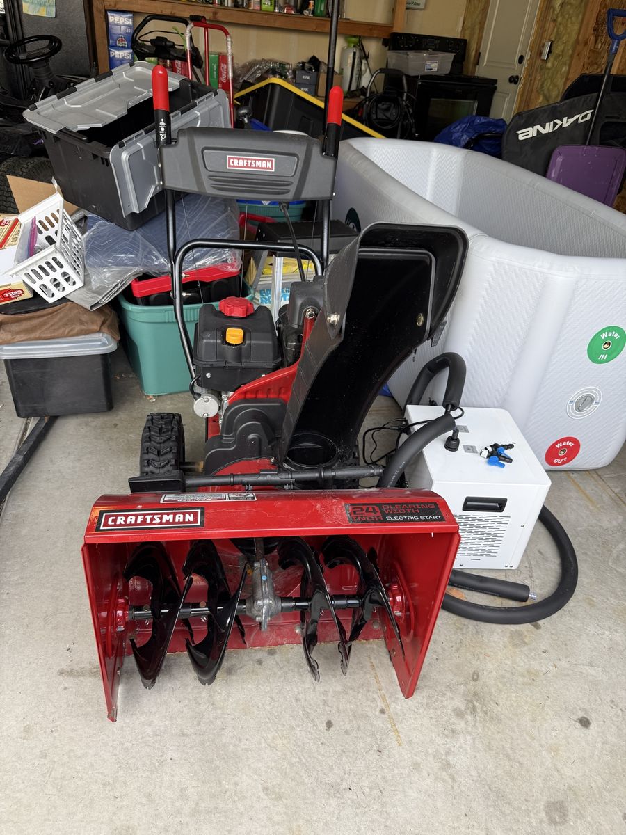 Craftsman 24" 208cc 2-Stage Snow Blower with Electric Start - Red, Used Excellent Condition