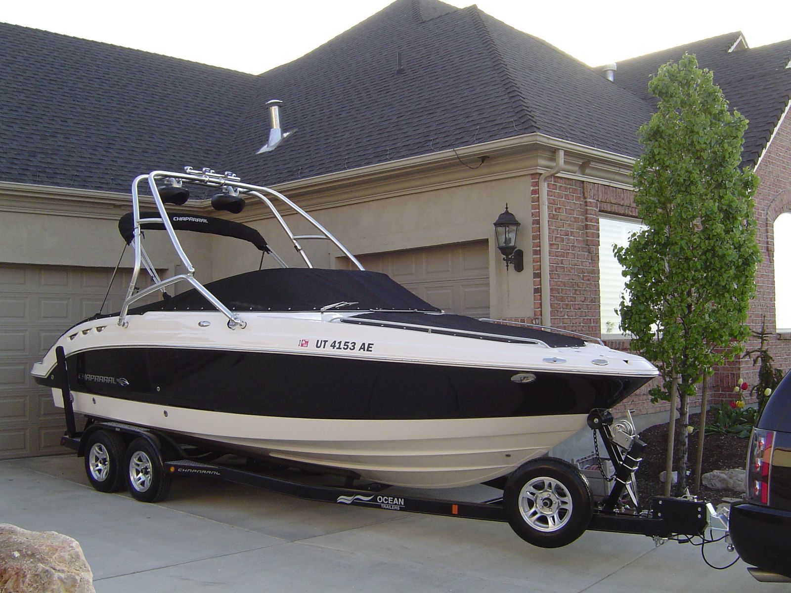 2007 Chaparral 256 SSX Sport Boat - 8.2L Volvo Penta - Low Hours