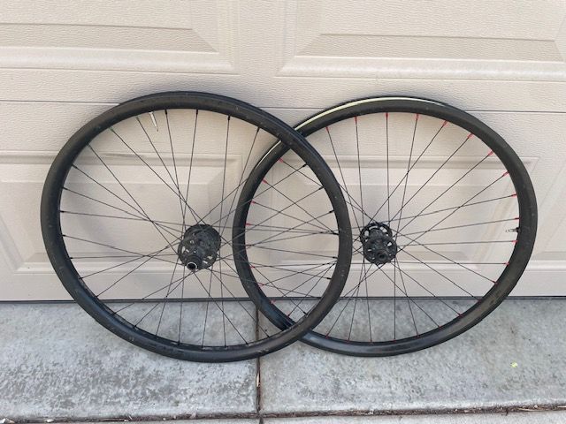 American Classic Carbon 27.5 non-boost wheelset