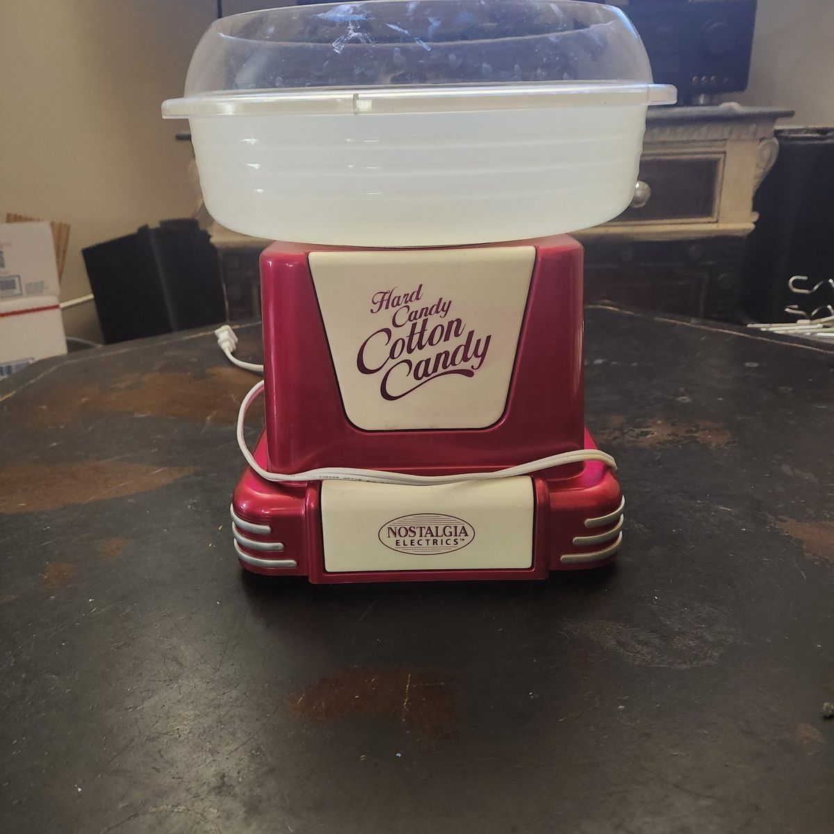 Cotton candy machine