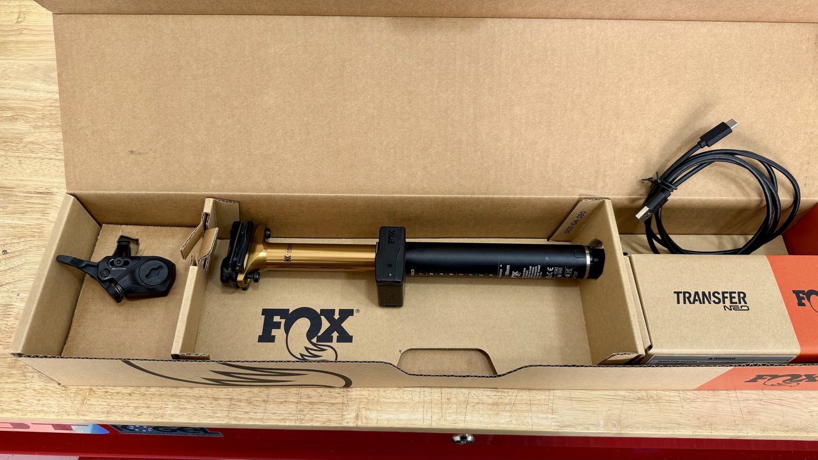 Fox Factory Neo Transfer seatpost dropper 31.6 100mm electronic