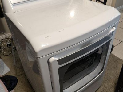 LG 7.3 Cu. Ft. Smart Electric Dryer - EasyLoad Doo
