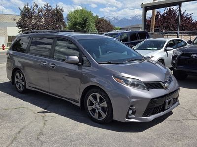 2018 Toyota Sienna SE 8-Passenger