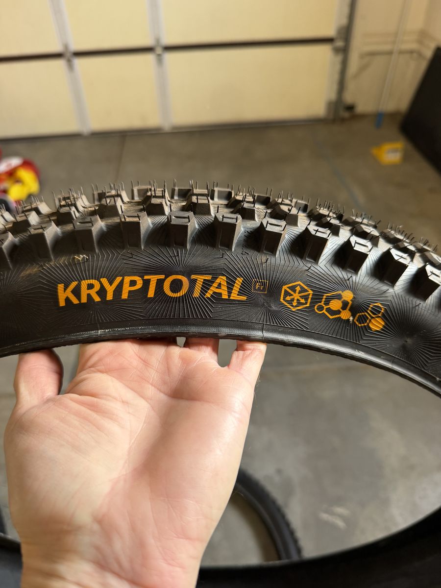 Like New Mountain Bike Tires - Maxxis, Continental, Kenda